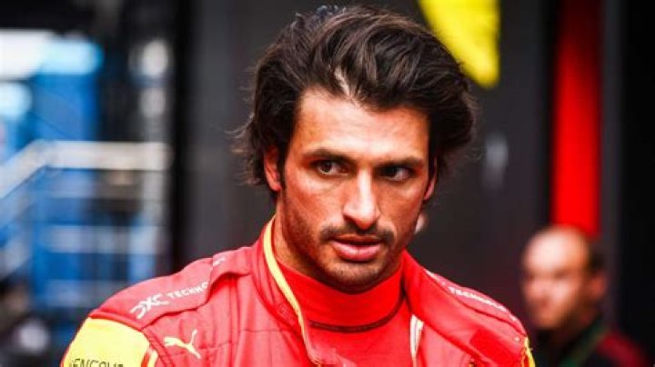 Carlos Sainz speaks out after chasing down thieves in attempted robbery