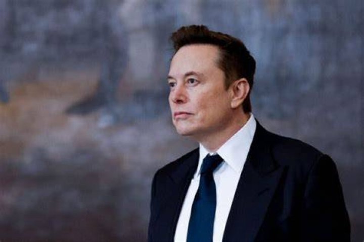 Elon Musk's shirtless pics from Greece go viral amid Twitter lawsuit