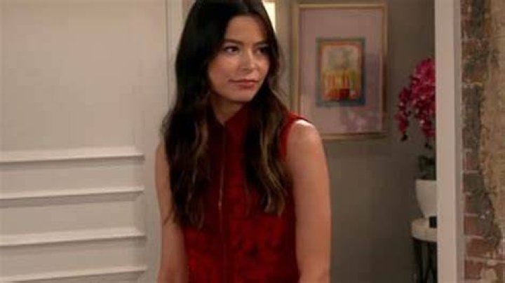 iCarly's Nathan Kress Expecting First Child With Wife London